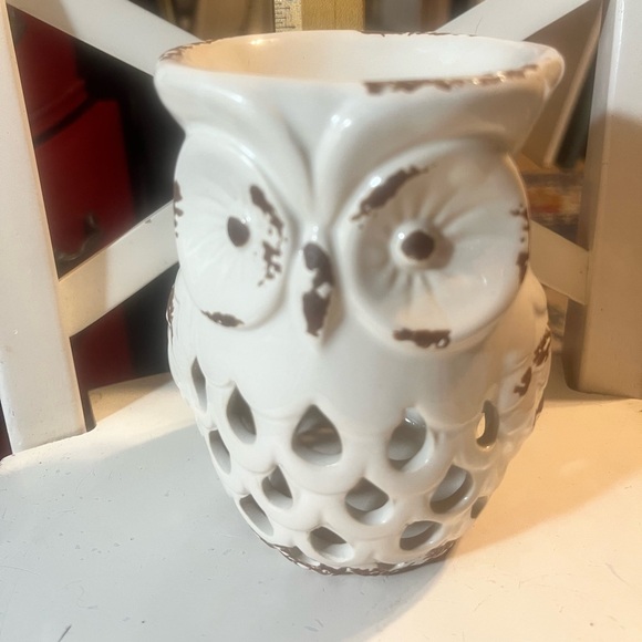 Porcelain White Owl Tea Light Wax Warmer - Picture 4 of 5
